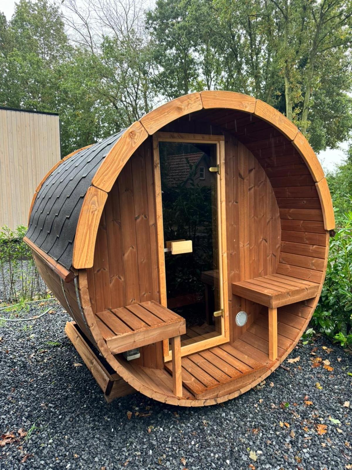 Kindvriendelijk Luxe Chalet In De Bossen Met Prive Sauna 哈尔德韦克 外观 照片